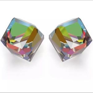 Hypoallergenic Cube faceted Crystal Earrings NEW